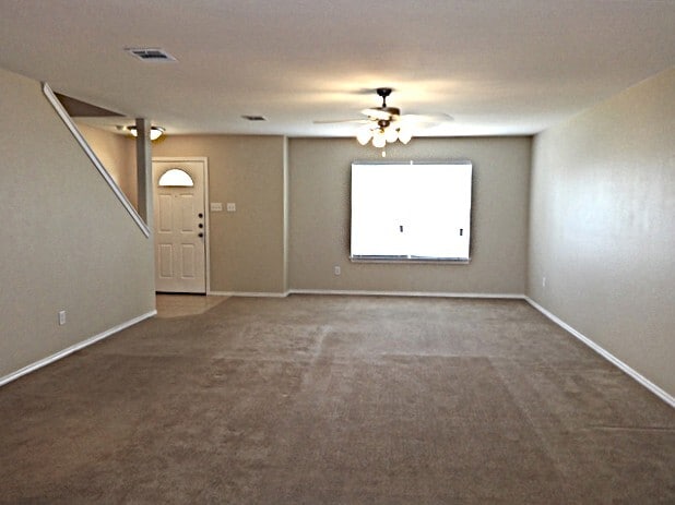 Building Photo - 922 Magnolia Hl