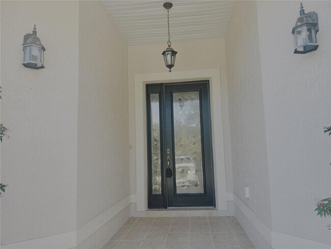 Building Photo - 4940 SW 63rd Loop