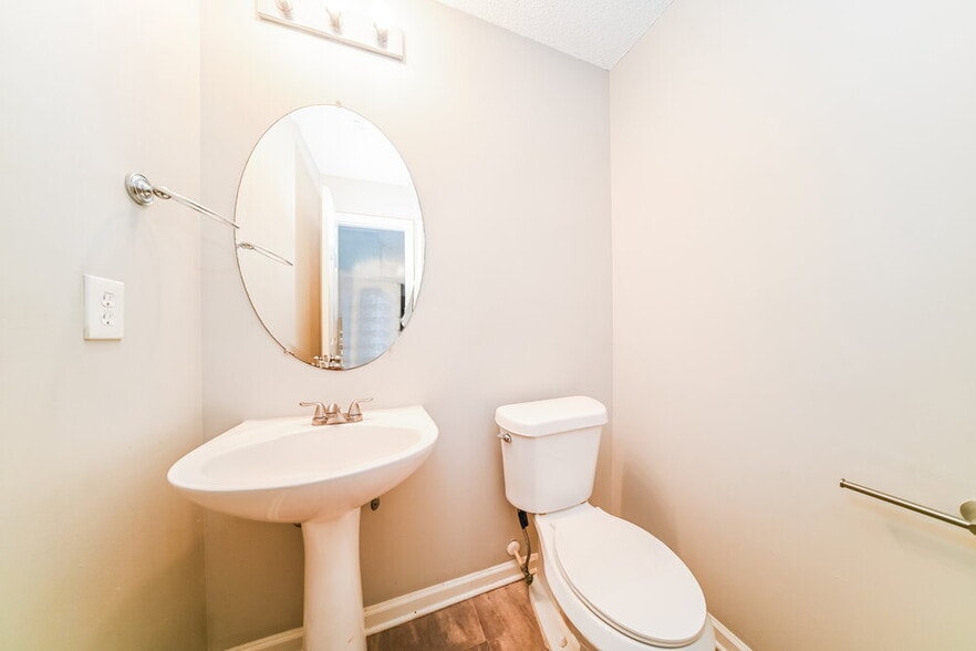 Building Photo - 5016 Serenity Point Ln