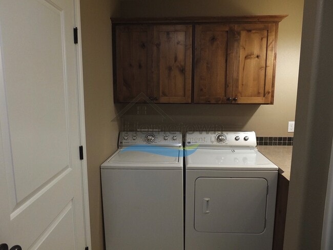 Building Photo - 3-Bedroom Home in Central Coeur d'Alene wi...