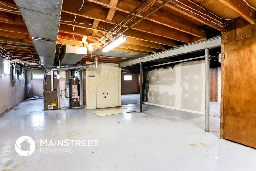 Building Photo - 5 Whitney Cir