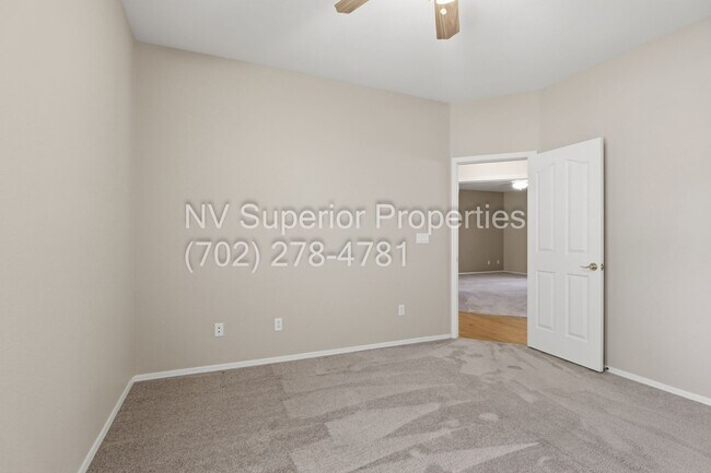 Building Photo - SE!! 4 Bedrooms!! Single Story!!! 3 Car Garage!!! Gated!! Water Conditioner!! All Appliances!!! F...