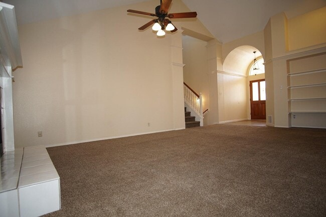 Building Photo - 2045 Pueblo Nuevo Cir