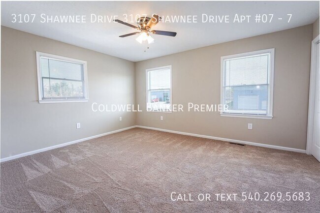 Building Photo - 3107 Shawnee Dr