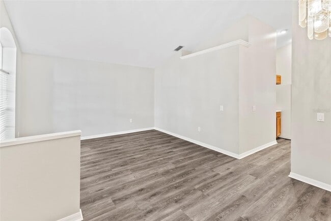 Building Photo - 11111 Lakeside Vista Dr