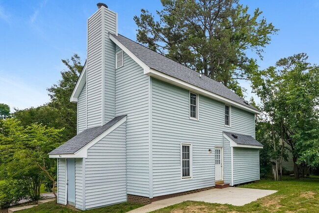 Building Photo - 3604 Greywood Dr