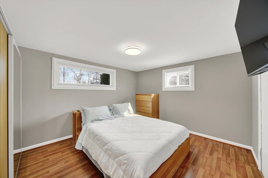 Building Photo - 5119 Niagara Pl