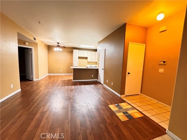 Building Photo - 13133 Le Parc Blvd