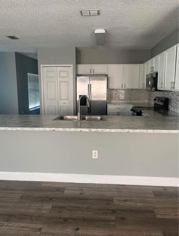 Building Photo - 2500 Jasmine Trace Dr