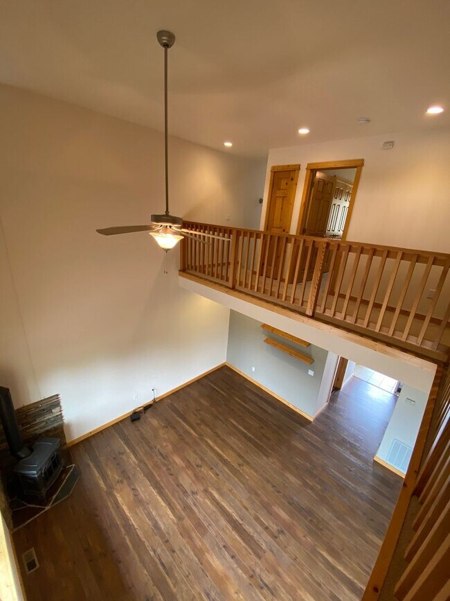 Building Photo - 106 Ironwood Dr