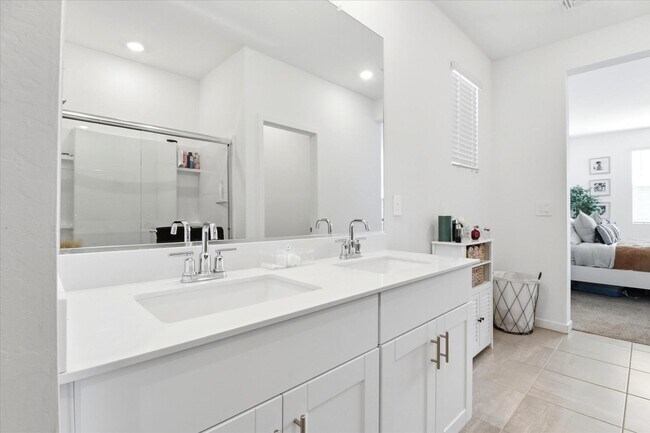 Building Photo - 19295 N Avelino Dr