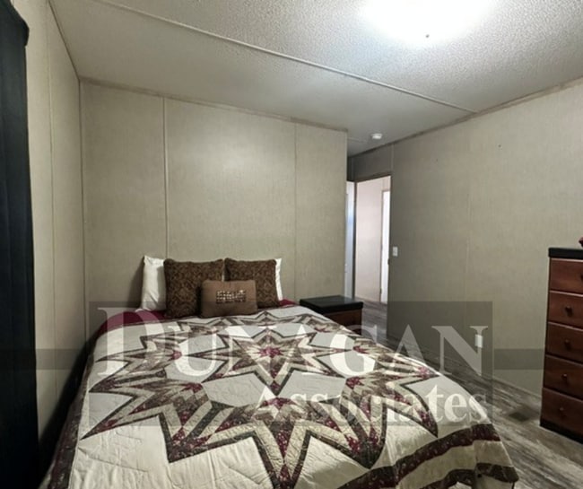 Building Photo - 4 Bedroom 4 Bath Mobile Home- Fully Furnished