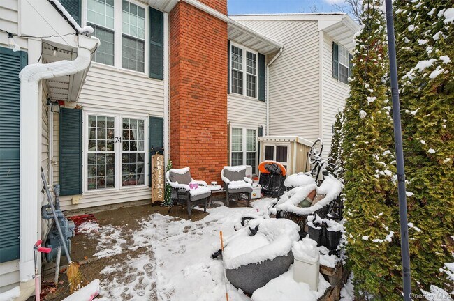 Building Photo - 74 Homestead Village Dr