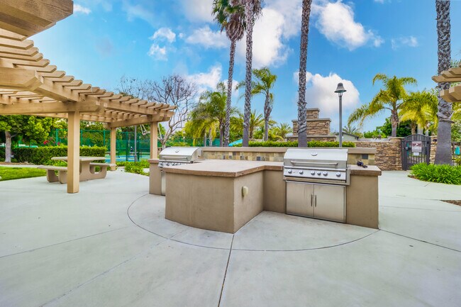 Building Photo - 3637 Alander Ct