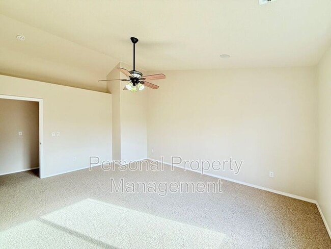 Building Photo - 11117 NE 104th St