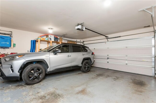 Building Photo - 4735 Longcourt Dr