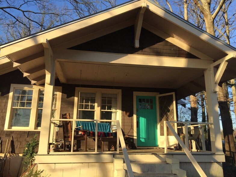 Primary Photo - 2200 Shoal Creek Dr