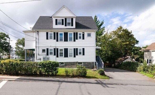 Building Photo - 133 Kendrick Ave