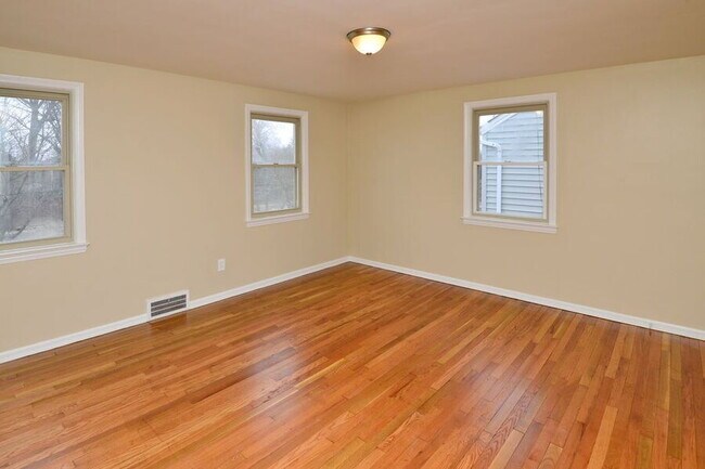 Building Photo - 3708 Monticello Blvd