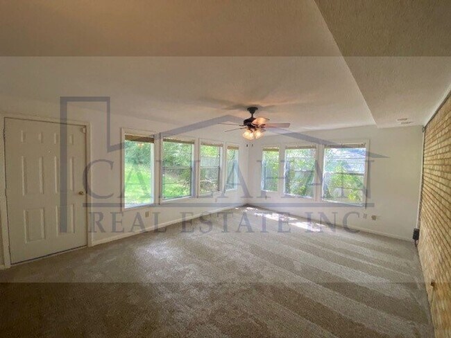 Building Photo - NLR 3 Bedroom Home