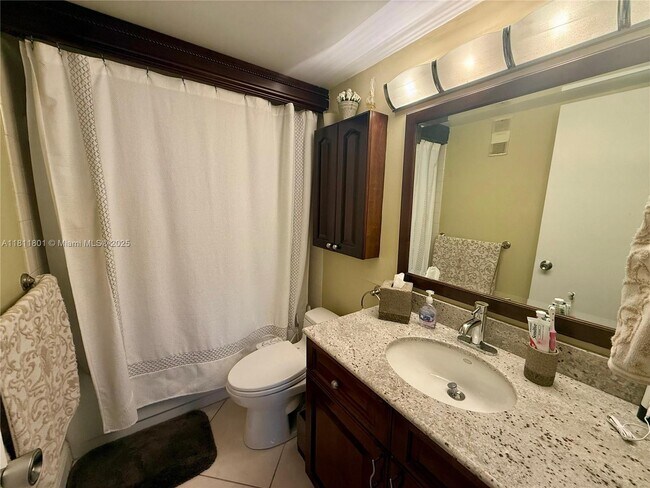 Building Photo - 770 Claughton Island Dr