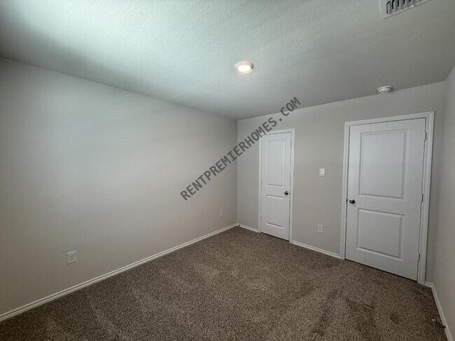 Building Photo - 15531 Peppercorn Isle