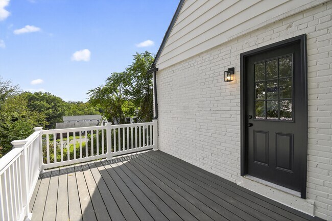 Building Photo - 4212 Byers St