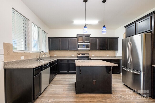 Building Photo - 10327 Snowbell Ct
