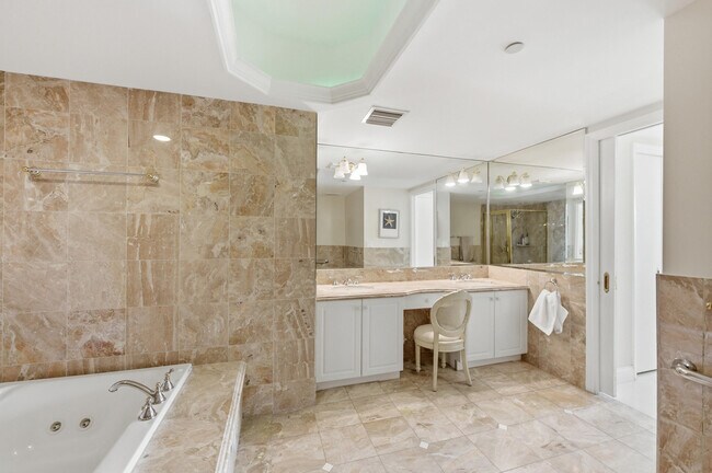 Building Photo - 9595 Collins Ave