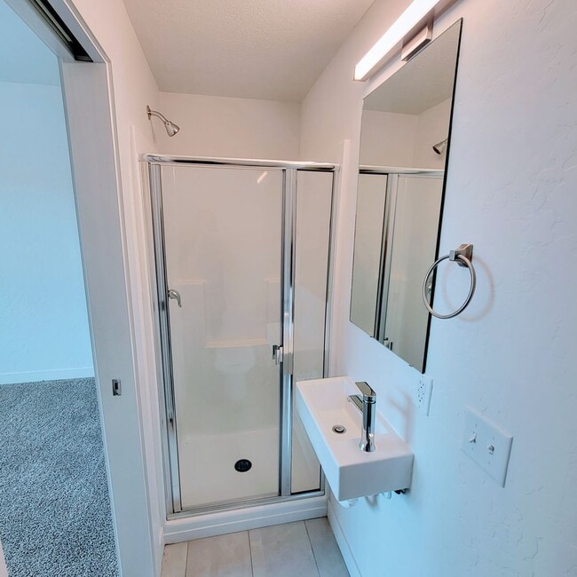 Building Photo - Phenomenal GORGEOUS HOME!!