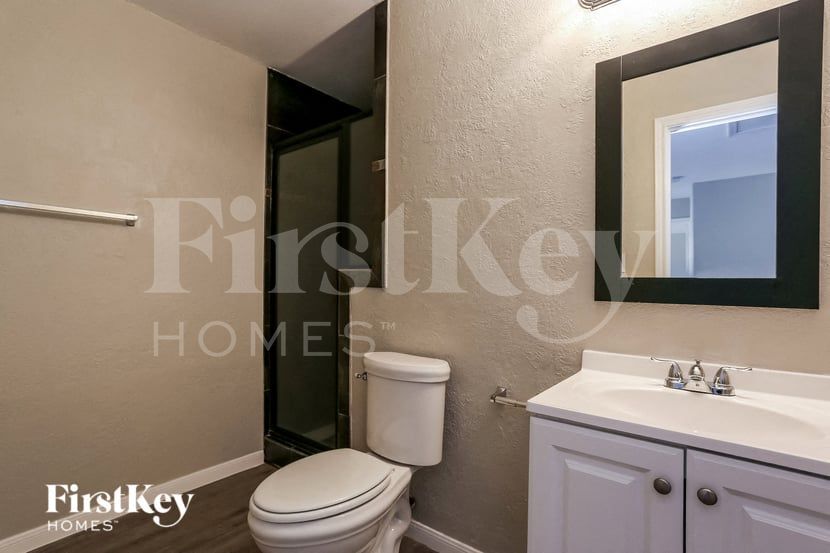 Building Photo - 5711 Parryville Dr