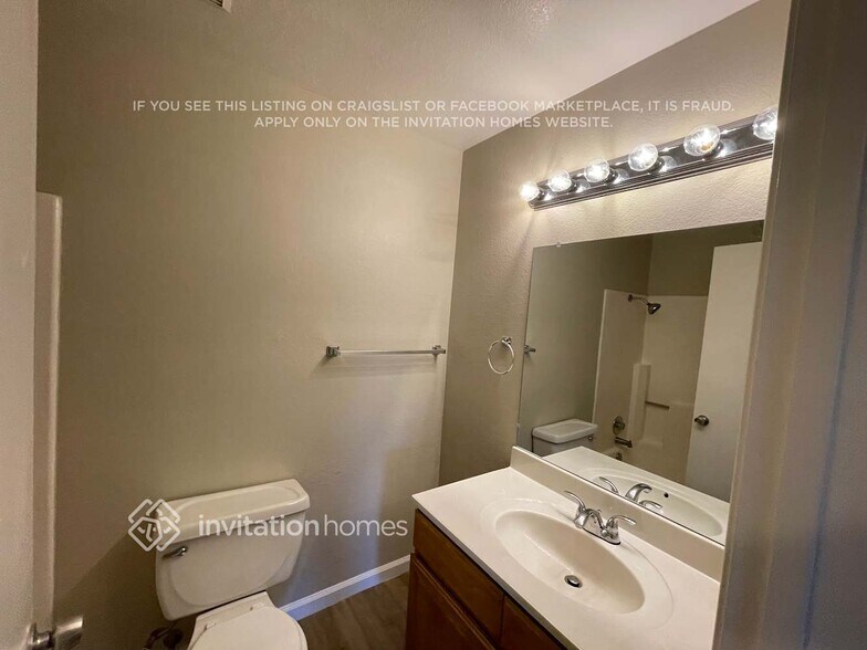 Building Photo - 508 Crested Dr