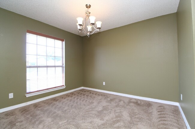Building Photo - Executive 3-Bedroom Brick Home with Florid...
