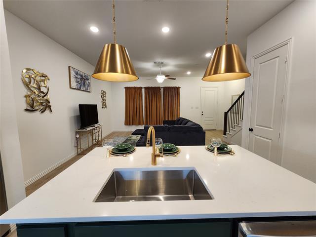 Building Photo - 632 Blue Rdg Dr