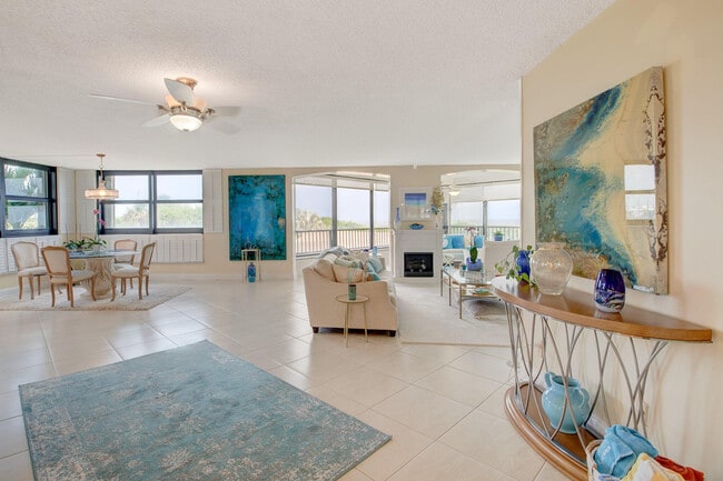 Building Photo - 2400 S Ocean Dr