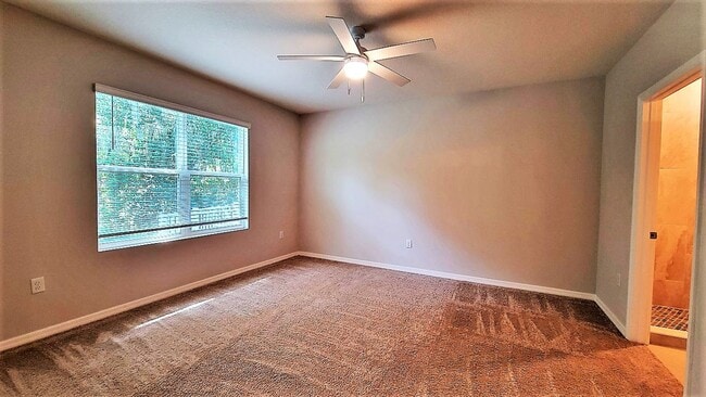 Building Photo - Carlton Lakes 3 bedroom/2 bath