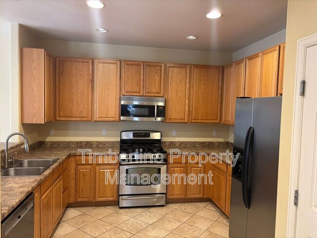 Building Photo - 4096 Diamond Ridge View