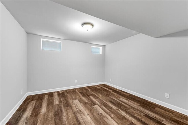 Building Photo - 1200 Chelsey Ln