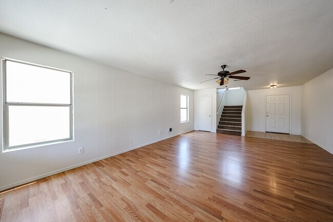 Building Photo - 11816 W Rosewood Dr