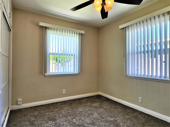Building Photo - Beautiful 2Bd, 1Ba Riverside Home in Great...
