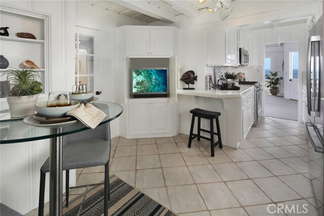Building Photo - 2856 Rounsevel Terrace