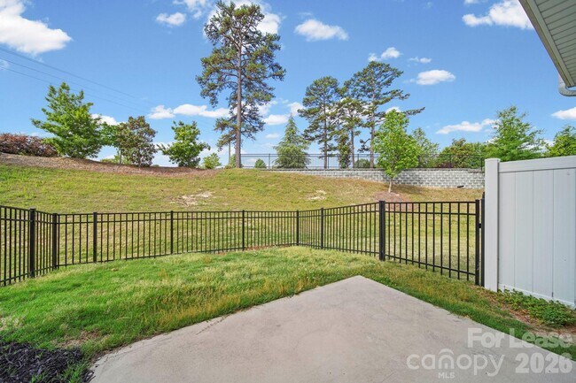 Building Photo - 636 Crudent Rd