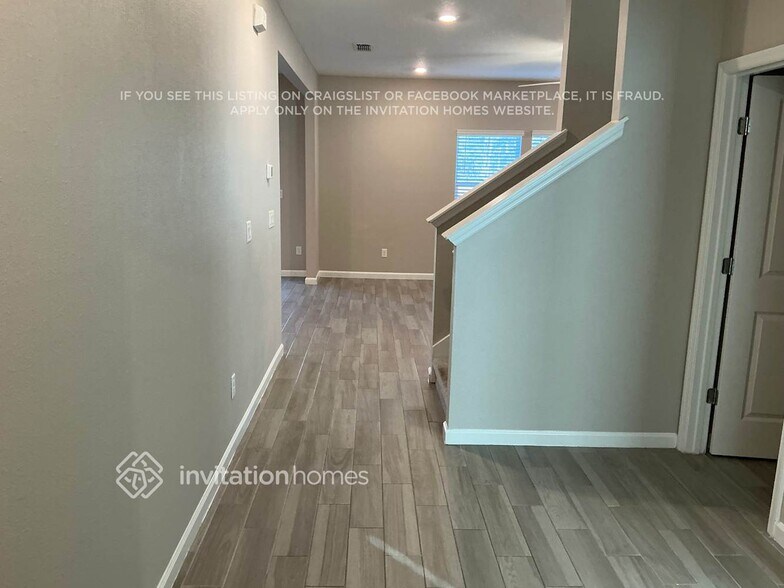 Building Photo - 2553 Laylas Wy