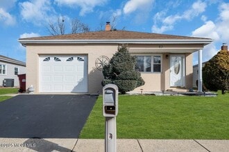 Building Photo - 63 Hyannis St