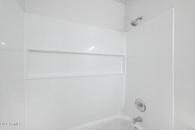 Building Photo - 2931 E Beck Ln