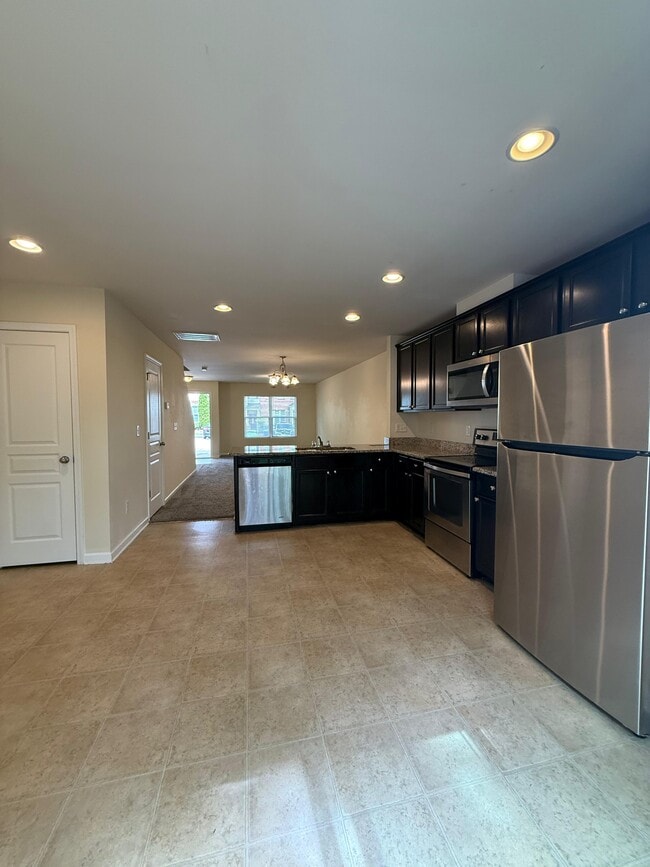 Building Photo - 8506 Quarton Dr