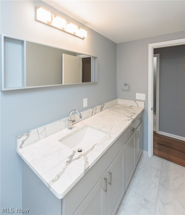 Building Photo - 2539 Warrensville Center Rd