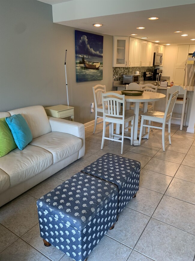 Building Photo - 8130 A1A S