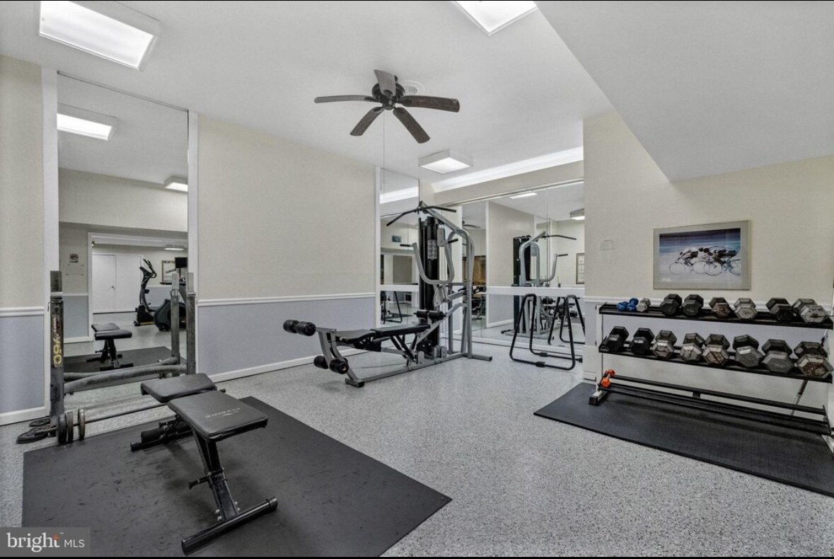 Building Photo - 5340 Holmes Run Pky