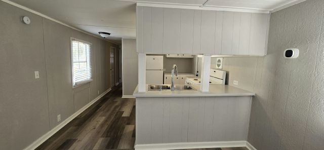 Building Photo - 1325 Wenlon Dr